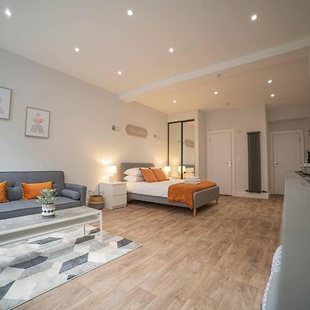 Luton Town Centre Apartments 외부 사진